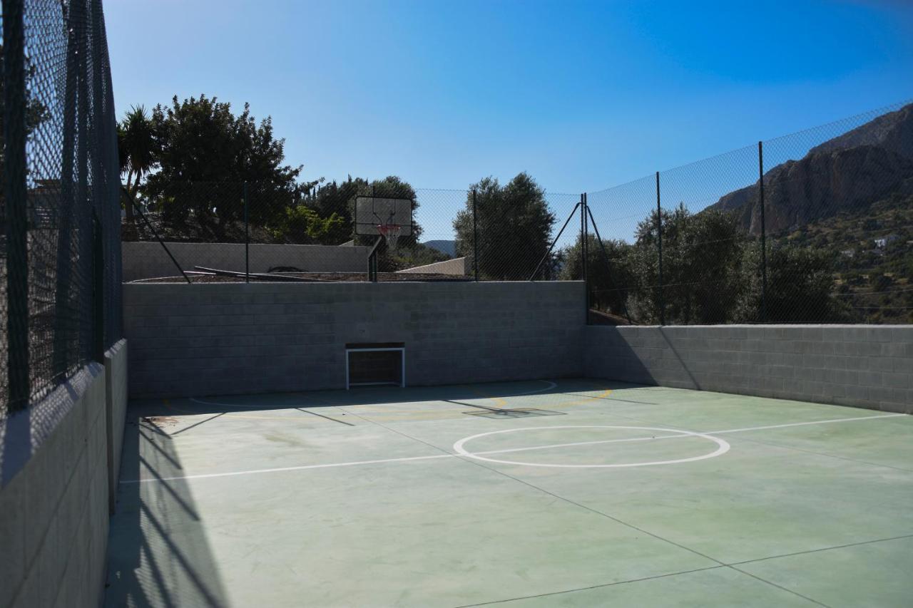 Lagar Del Chorro Junto Caminito Del Rey Piscina Y Baloncesto Apartman Kültér fotó