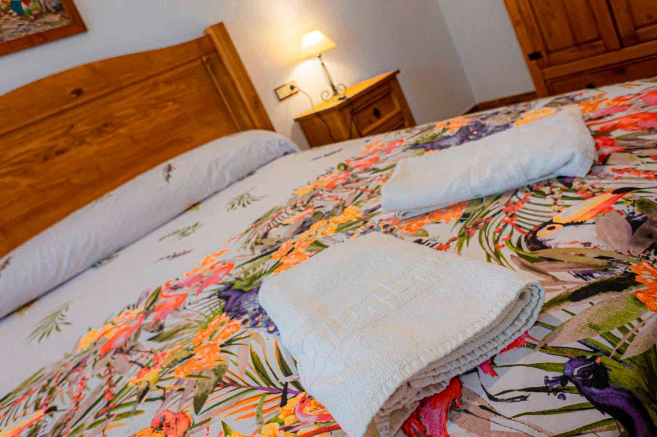 Lagar Del Chorro Junto Caminito Del Rey Piscina Y Baloncesto Apartman Kültér fotó